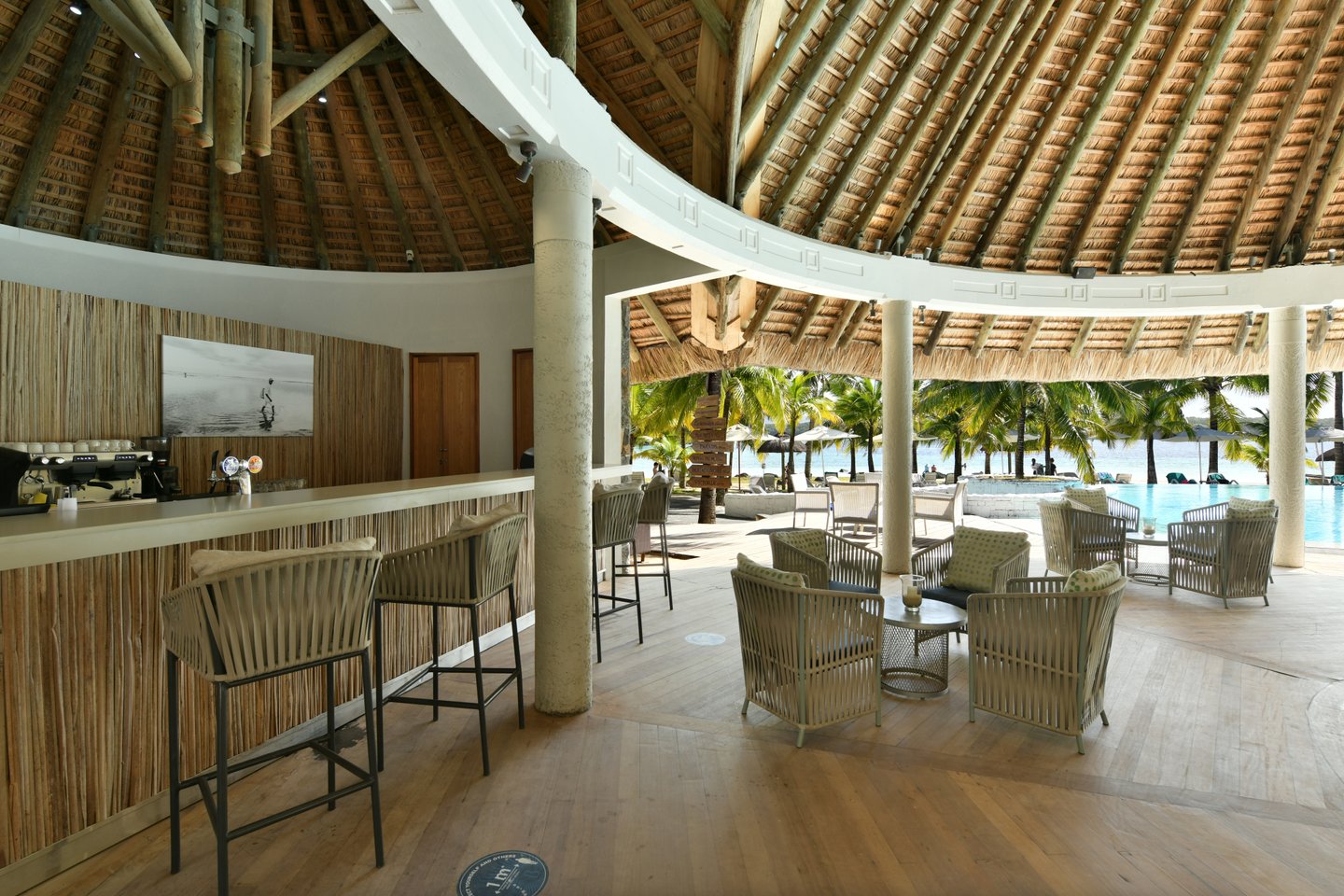 Sirius Bar